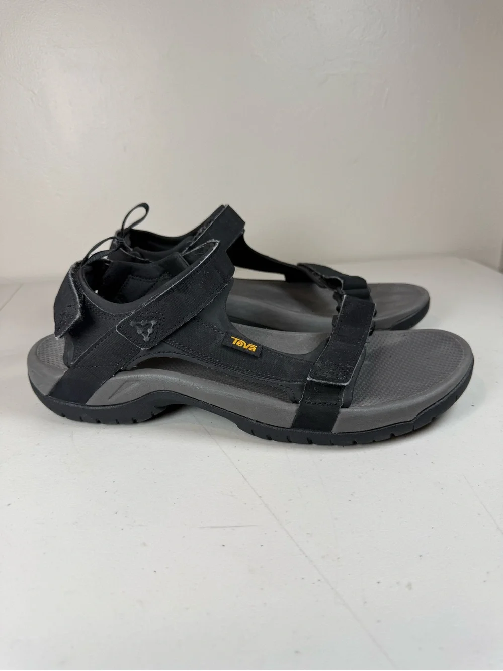 Teva Meacham men's sandals size 11
